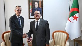 هذا ما بحثه مقرمان مع القائم بالأعمال بالنيابة للسفارة الأمريكية بالجزائر
