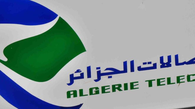تراجع سعر إنترنت الألياف البصرية في الجزائر بنسبة 91 بالمئة