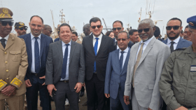 رسو 7 سفن جزائرية قريباً بميناء تانيت لاستغلال 31 ألف طن من الأسماك