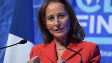 Ségolène Royal Confronts Right-Wing Campaign Against Algeria