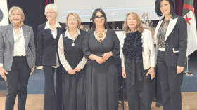 كريمة لعرابة… فنانة جزائرية تُبهر المشهد الثقافي الأوروبي في البندقية