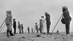 فرنسا صامتة وترفض فتح أرشيف التفجيرات النووية في الجزائر