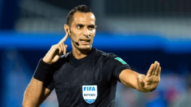اختيار ثلاثة حكام جزائريين للمشاركة في إدارة مباريات كأس العالم 2026