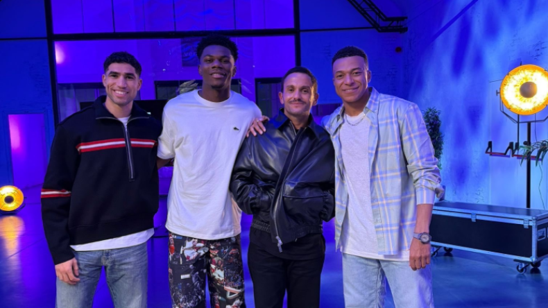 مرتبطة بنهائي كأس إفريقيا.. حكيمي يتلقى هدية غير متوقعة من نجم ريال مدريد (فيديو)