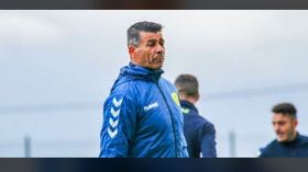 مدرب جزائري في البطولة المصرية