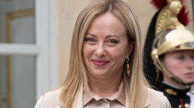 ميلوني ترحّب بزيارة بابا الفاتيكان إلى الجزائر