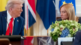 صدمة كبيرة وتوبيخ علني.. ماذا جرى بين ترامب وميلوني؟