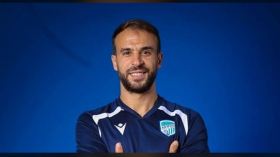 إيقاف قائد أولمبيك أقبو