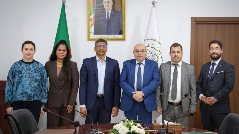 اتفاقية تعاون بين صيدال وشركتين هنديتين لإنتاج لقاحات مبتكرة لأول مرة في الجزائر  