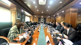 عرقاب وبن مولود يبحثان مشروع النظام المعلوماتي لمتابعة تموين السوق بالوقود