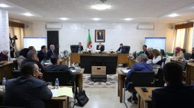 اجتماع تنسيقي لدراسة مشروع النظام المعلوماتي لمتابعة تموين السوق الوطنية