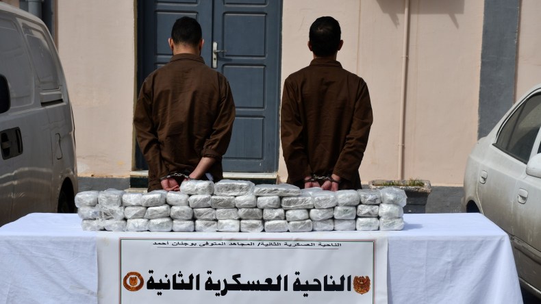 إحباط محاولات إدخال 4 قناطير من الكيف على الحدود المغربية