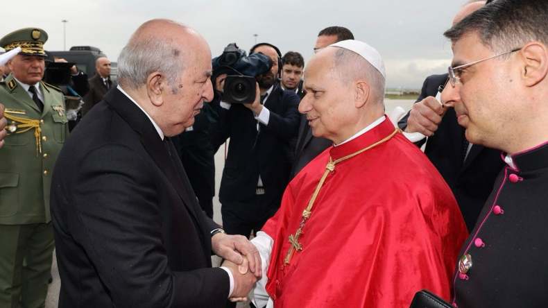 رئيس الجمهورية يُجري محادثات ثنائية مع بابا الفاتيكان