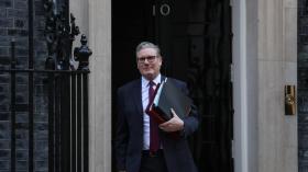 ستارمر: لن ننجر للحرب ولن ندعم السيطرة على مضيق هرمز