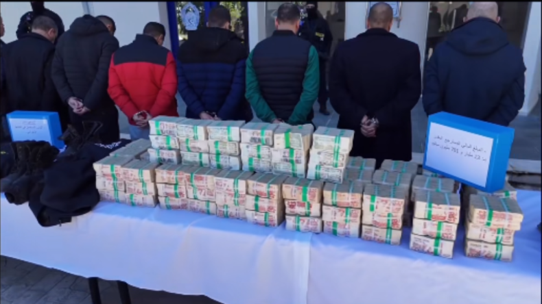 قالمة.. توقيف 11 شخصا واسترجاع أزيد من 13 مليار سنتيم (فيديو)