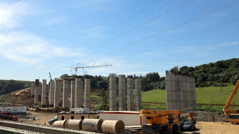 طريق سريع جديد لفك الخناق عن العاصمة.. رابحي يتفقد