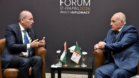 عطاف يجدد تضامن الجزائر مع الأردن إزاء ما طاله من تداعيات سلبية