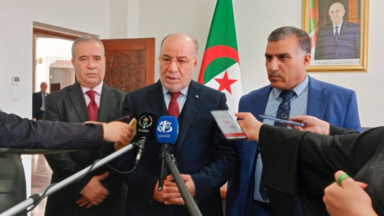 تنصيب لجنة متابعة سير موسم حج 2026