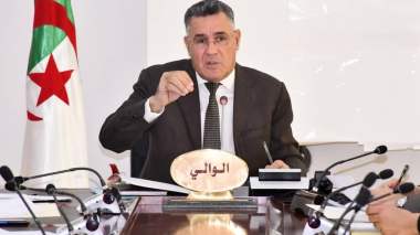 تعيين والي النعامة لوناس بوزقزة وزيرا للريّ