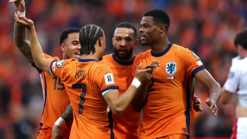 هولندا مرشح للتتويج بكأس العالم وأقوى منتخب يواجهه بيتكوفيتش