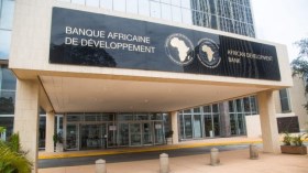 البنك الإفريقي للتنمية يدعو إلى استثمارات كبرى لتعزيز خلق الثروة في القارة