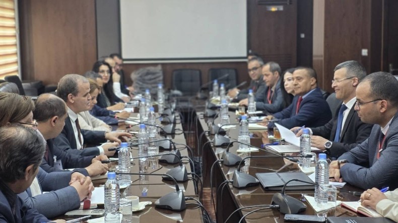 اجتماع حكومي لتوجيه الاستثمارات نحو القطاعات ذات فاتورة الاستيراد المرتفعة