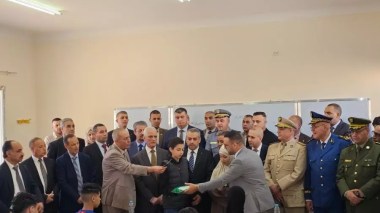 Sadaoui donne le coup d’envoi de l’examen du Brevet d’enseignement moyen depuis la wilaya de Djelfa