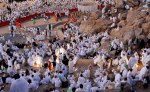 من كل بقاع الأرض إلى عرفات.. أجمل لوحة لضيوف الرحمن في يوم الحج الأعظم