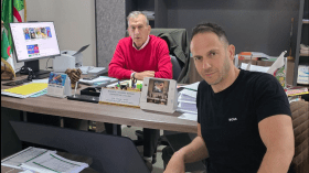 المدرب الجديد للمنتخب الجزائري لكرة اليد يباشر مهامه