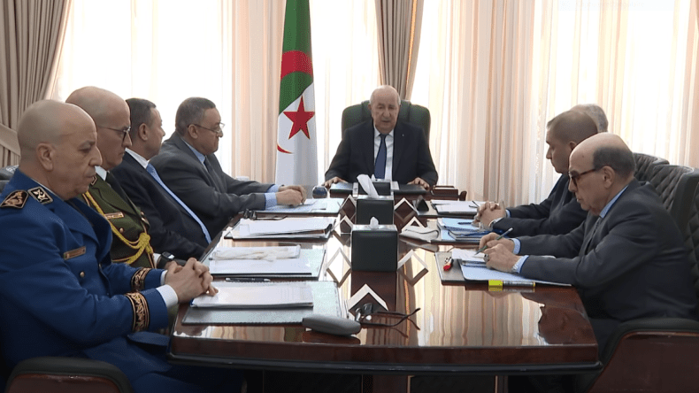 الرئيس تبون يترأس اجتماع عمل لدراسة التحضيرات للانتخابات التشريعية