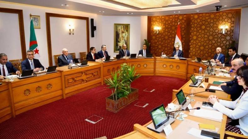 القاهرة: عطاف يشارك في الاجتماع الوزاري لآلية دول جوار ليبيا