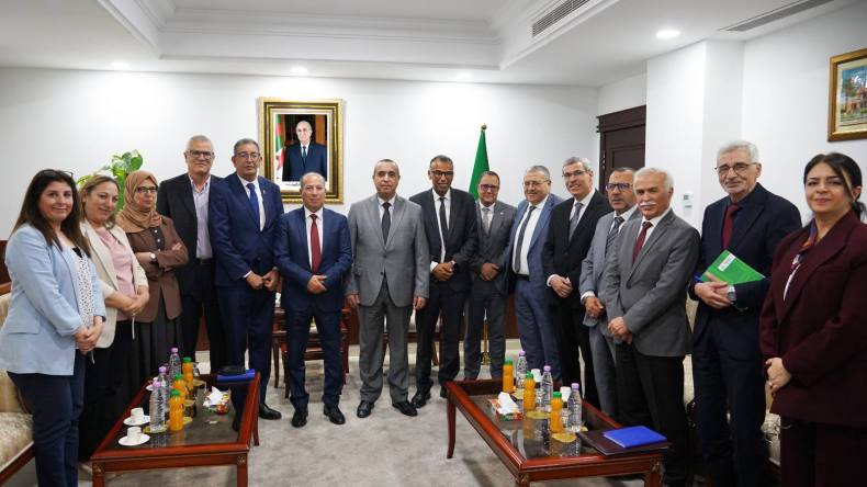 الجزائر تؤكد مواصلة دعم تونس لاسيما في قطاع الطاقة