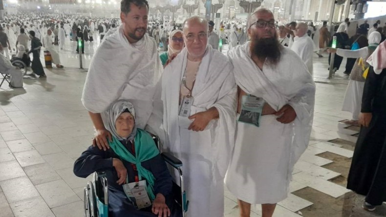 بلمهدي يتفقد أحوال الحجاج الجزائريين