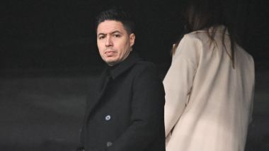 “أنصح مزدوجي الجنسية بتفضيل الجزائر على فرنسا”