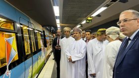 وزير النقل العُماني يزور مؤسسة مترو الجزائر