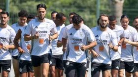 بِالصور: “الخضر” يطيرون بِاتّجاه هولندا
