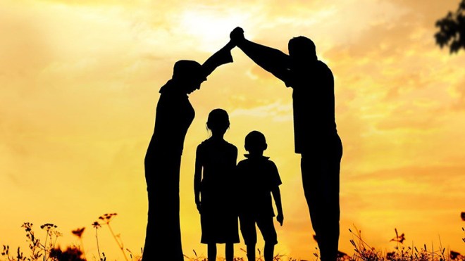 التربية القديمة مقابل الحديثة.. أيهما أفضل لبناء أولاد أسوياء؟