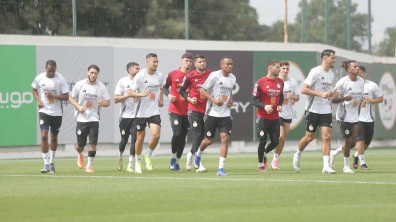 بالفيديو.. “الخضر” يجرون آخر حصة تدريبية قبل التنقل إلى الولايات المتحدة الأمريكية