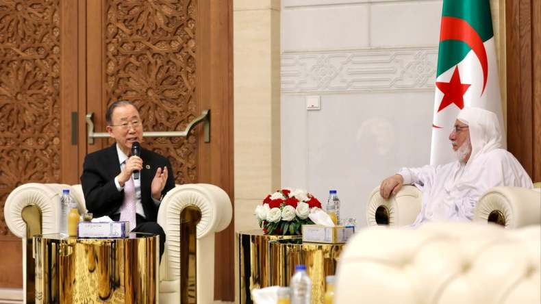 حوار في الدّين والتعايش والتنمية المستدامة.. بين عميد جامع الجزائر وبان كي مون (صور)