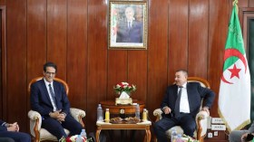 سعيود يبحث مع مدير “سي أم أ سي جي أم” ملفات البحرية التجارية والموانئ