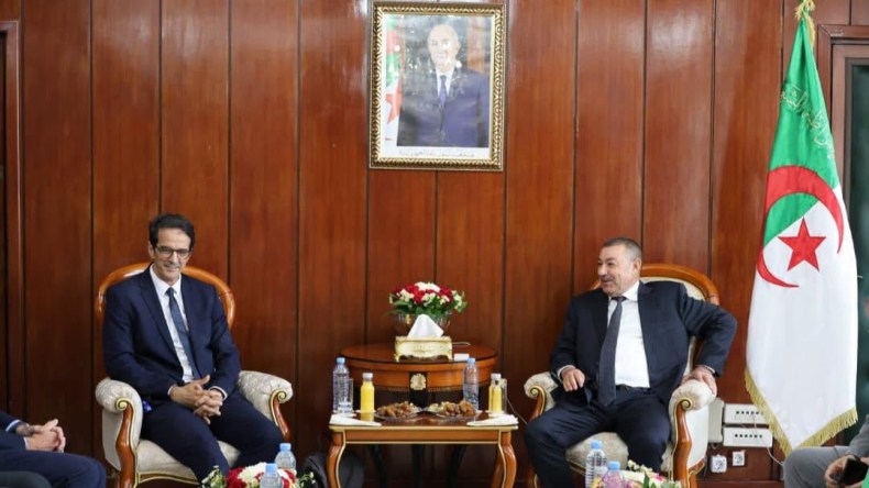 سعيود يبحث مع مدير “سي أم أ سي جي أم” ملفات البحرية التجارية والموانئ