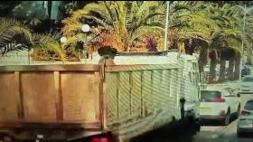 شرطة العاصمة توقف سائق شاحنة تسبّب في مقتل شخص (فيديو)