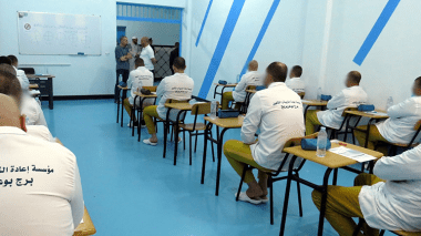 البكالوريا خلف القضبان تفتح أبواب الجامعة والحرية للسجناء