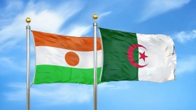 وزير المناجم النيجري يبدأ زيارة عمل إلى الجزائر لبحث فرص الشراكة والاستثمار