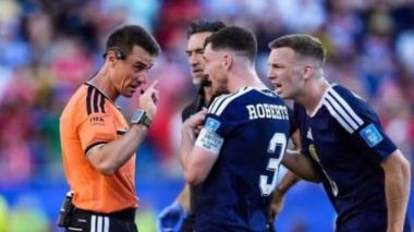 الحذر مطلوب من الحكم الذي جامل منتخب بلاد مراكش