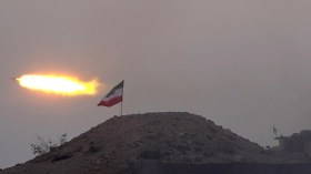 L’Iran frappe des bases américaines au Koweït et à Bahreïn