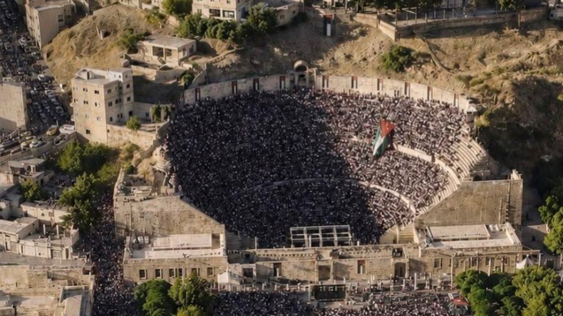 وفاة أردني وإصابة 8 آخرين جراء حادث تدافع في عمّان