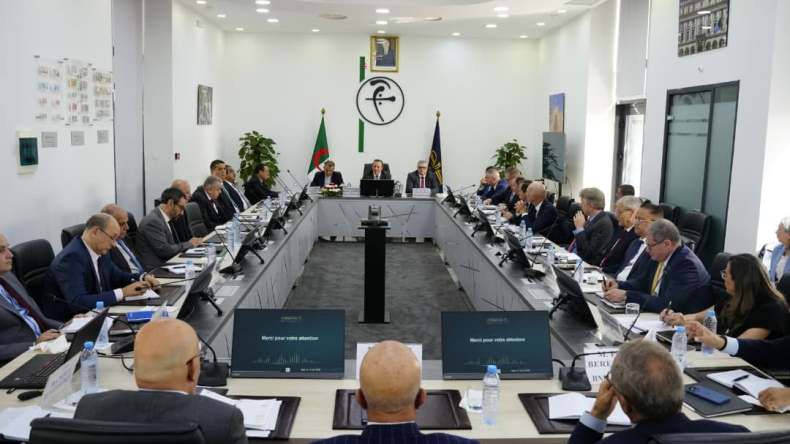 الرقمنة والشمول المالي على طاولة اجتماع بنك الجزائر مع مسؤولي البنوك التجارية