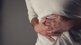 تسمّم 60 شخصا بعد تناولهم وجبات سريعة