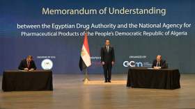 الجزائر ومصر توقعان على مذكرة تفاهم لتطوير التعاون في مجالات الأدوية